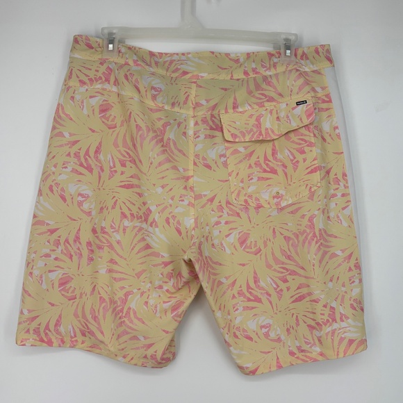 Hurley Mens Size 38 Swim Trunks Hybrid Shorts Yellow Pink Tropical Leaf Print 9" - Picture 4 of 8